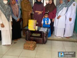 Puskesmas Koto Kampar Hulu Gelar Pemberian Pangan Olahan untuk Anak Stunting di Desa Pongkai