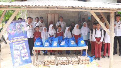 Bagikan Bansos untuk Anak Yatim dan Warga Sekitar, Lapas Pasir Pangarayan Wujudkan “Pemasyarakatan Pasti Bermanfaat untuk Masyarakat”