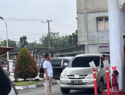 Salut …SPBU Tobek Gadang Panam Sehingga dapat meningkatkan pelayanan terhadap konsumen isi minyak BBM Subsidi.14.282.683.jalan M.Amin Pekanbaru.