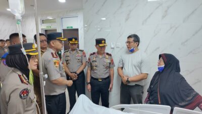 Wakapolda Sumbar Kunjungi Korban Laka Lantas Padang Panjang di RS Islam Ibnu Sina