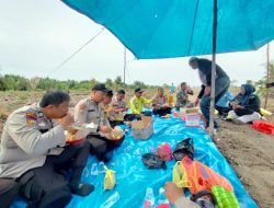Kapolsek Batang Tuaka Turun Langsung ke Desa Sungai Dusun, Kawal Program Asta Cita Ketahanan Pangan Nasional