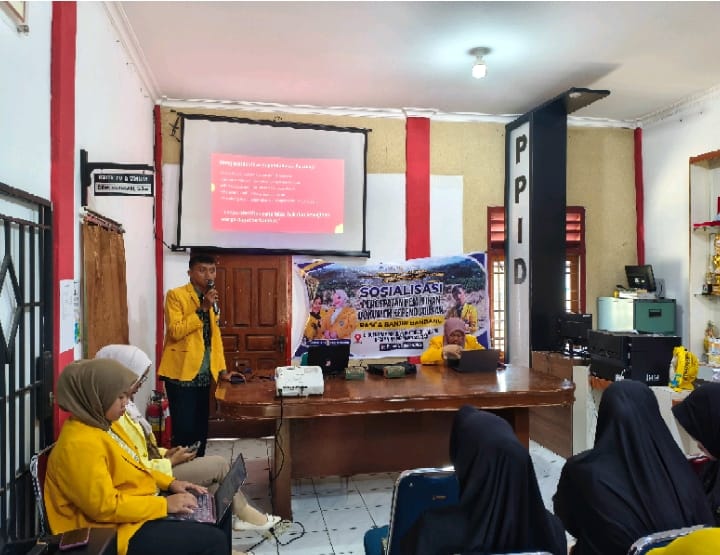  | Tim Pengabdian UNP Bantu Pemulihan Dokumen Kependudukan Korban Banjir Bandang di Pariaman Selatan
